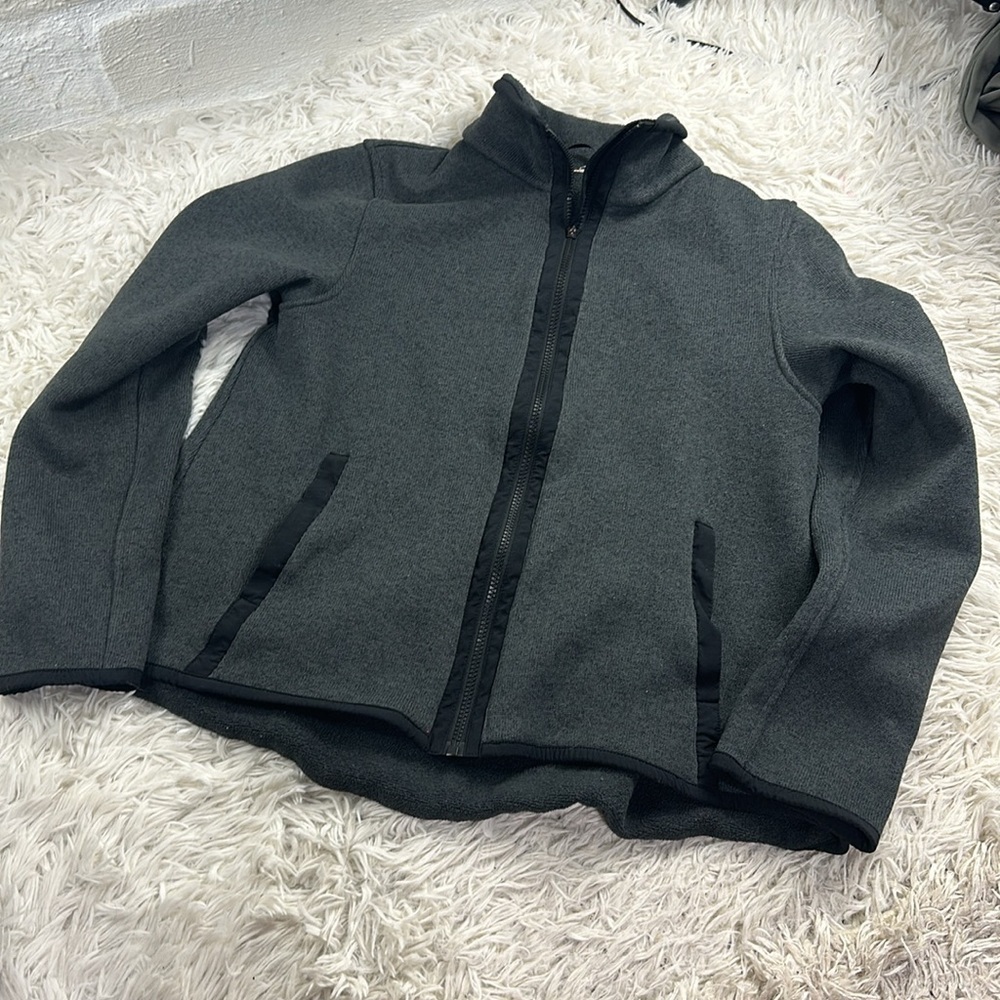 Lululemon Its Fleecing Cold Zip Up Heathered Black / Black